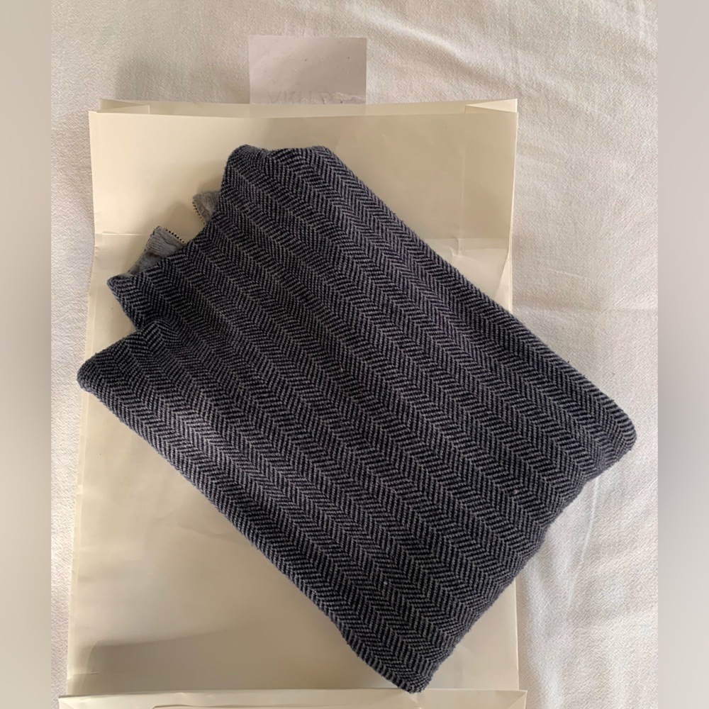 Christian Sitiano New York sweater